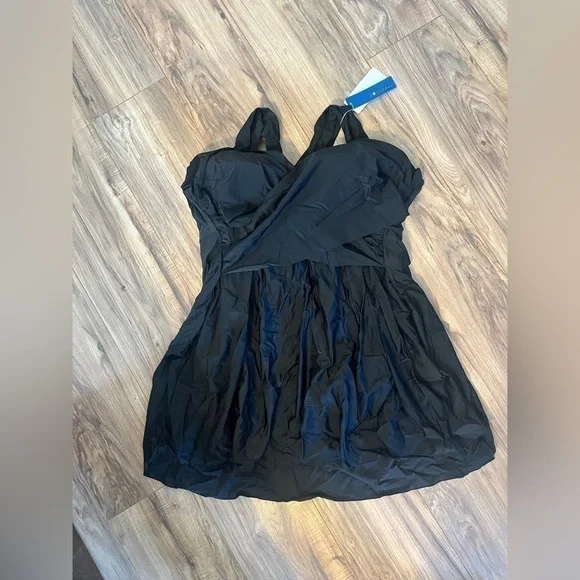 NWT - COCOPEAR Women's Elegant Crossover One Piece Skirted Swimsuit - Picture 6 of 9